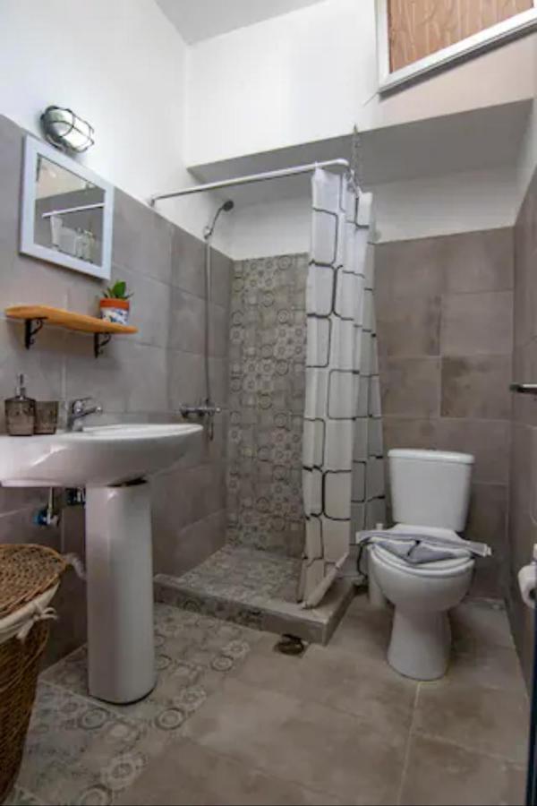 Mascot Bar Street Apartments Rhodes City Dış mekan fotoğraf