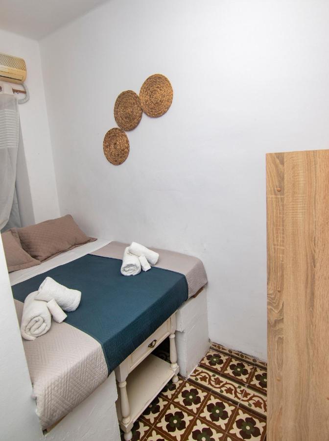 Mascot Bar Street Apartments Rhodes City Dış mekan fotoğraf