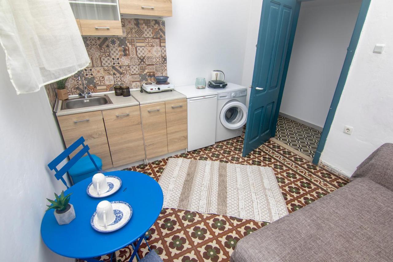 Mascot Bar Street Apartments Rhodes City Dış mekan fotoğraf