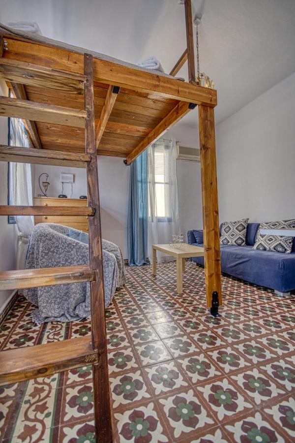 Mascot Bar Street Apartments Rhodes City Dış mekan fotoğraf