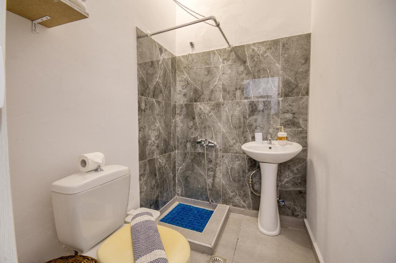Mascot Bar Street Apartments Rhodes City Dış mekan fotoğraf
