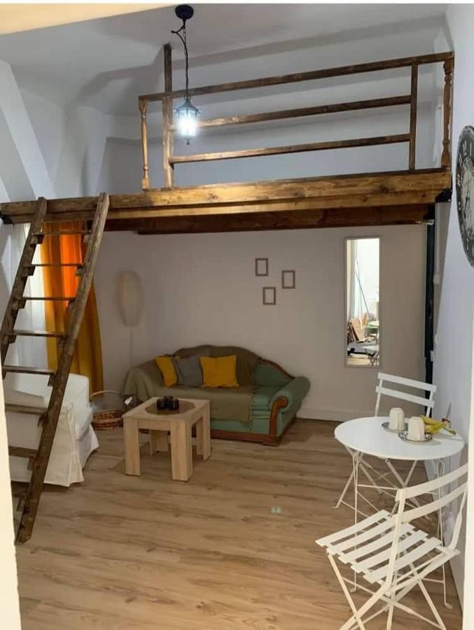 Mascot Bar Street Apartments Rhodes City Dış mekan fotoğraf